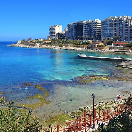 Luxury Apt W/ Side Seaviews And Pool, Top Location Sliema Exteriör bild