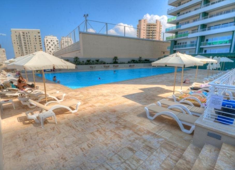 Luxury Apt W/ Side Seaviews And Pool, Top Location Sliema Exteriör bild